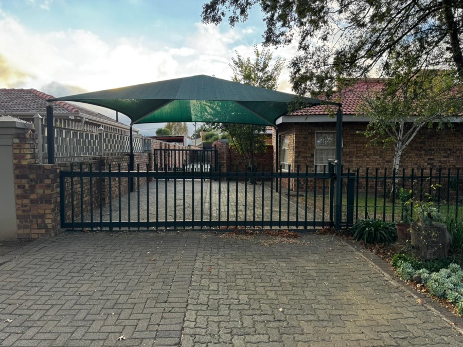 To Let 4 Bedroom Property for Rent in La Provance Free State